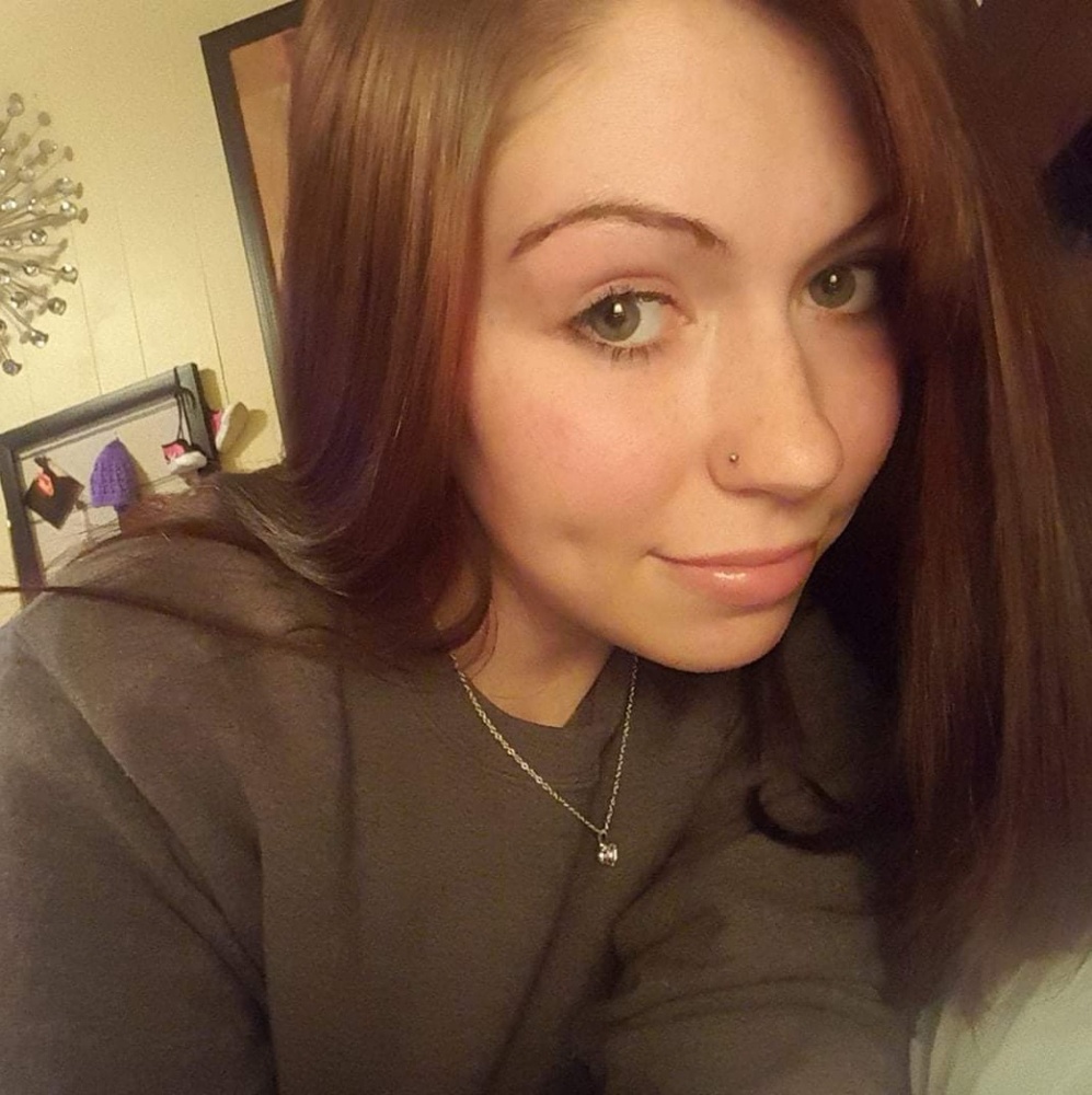 Meet your Posher, Kayla
